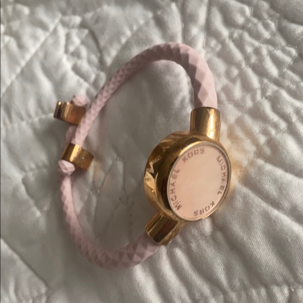 Michael Kors fitness tracker